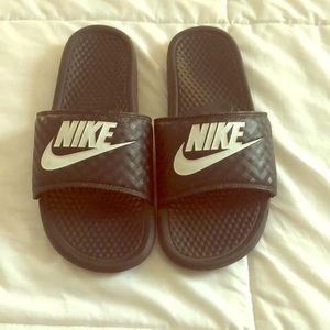Nike slides